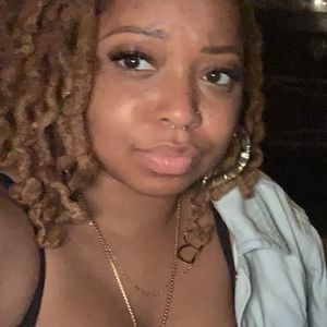 Meet your Posher, Bria